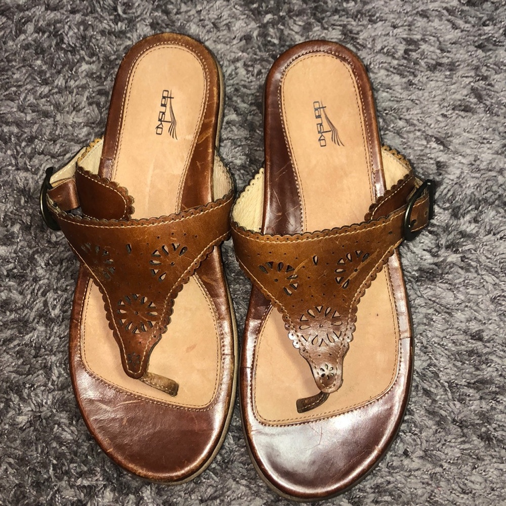 Dansko Cara Brown Leather Thong Strap Sandals